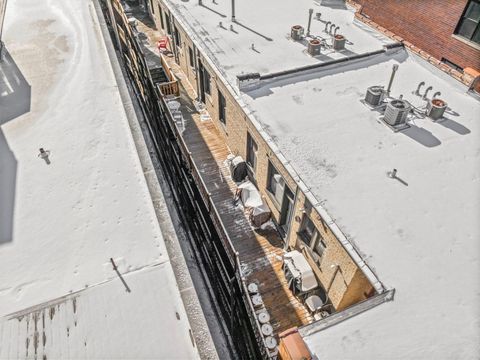 Tiny photo for 667 W Barry Avenue #3N, Chicago, IL 60657 (MLS # 12536711)