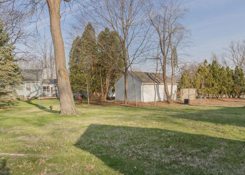 Tiny photo for 1606 Coffelt Avenue, Davenport, IA 52803 (MLS # 12615499)