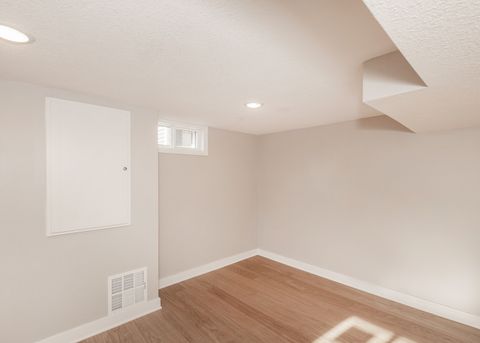 Tiny photo for 1606 Coffelt Avenue, Davenport, IA 52803 (MLS # 12615499)