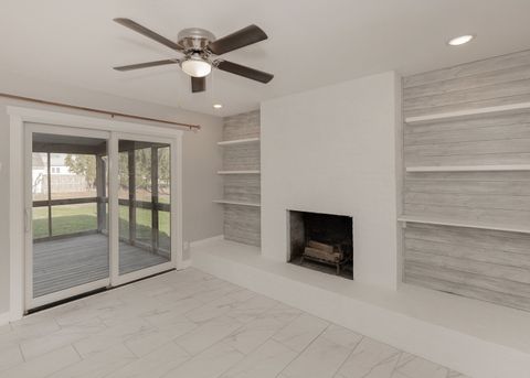 Tiny photo for 1606 Coffelt Avenue, Davenport, IA 52803 (MLS # 12615499)