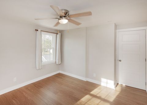 Tiny photo for 1606 Coffelt Avenue, Davenport, IA 52803 (MLS # 12615499)