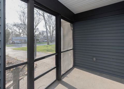 Tiny photo for 1606 Coffelt Avenue, Davenport, IA 52803 (MLS # 12615499)