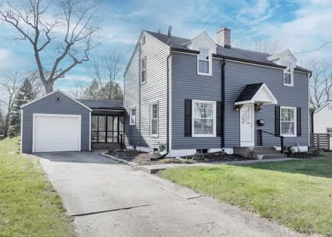 Tiny photo for 1606 Coffelt Avenue, Davenport, IA 52803 (MLS # 12615499)