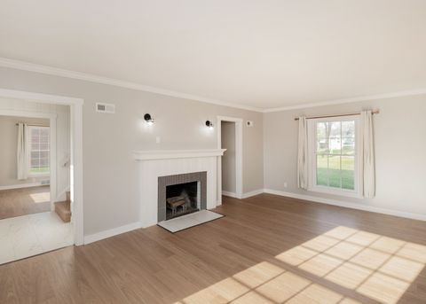 Tiny photo for 1606 Coffelt Avenue, Davenport, IA 52803 (MLS # 12615499)