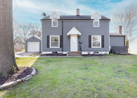 Photo of 1606 Coffelt Avenue, Davenport, IA 52803 (MLS # 12615499)