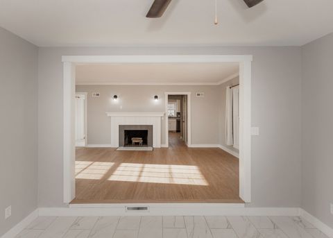 Tiny photo for 1606 Coffelt Avenue, Davenport, IA 52803 (MLS # 12615499)