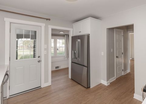 Tiny photo for 1606 Coffelt Avenue, Davenport, IA 52803 (MLS # 12615499)