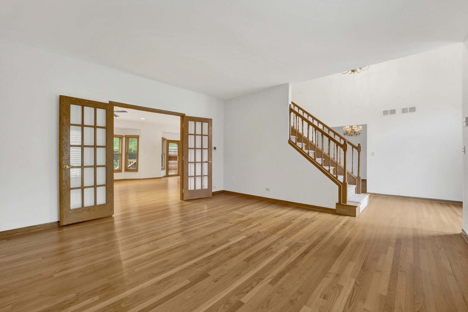640 Downey Street