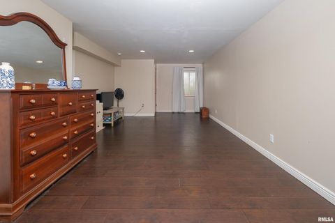 Tiny photo for 1729 Jenna Drive, Davenport, IA 52804 (MLS # QC4267759)