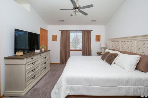 Tiny photo for 1729 Jenna Drive, Davenport, IA 52804 (MLS # QC4267759)