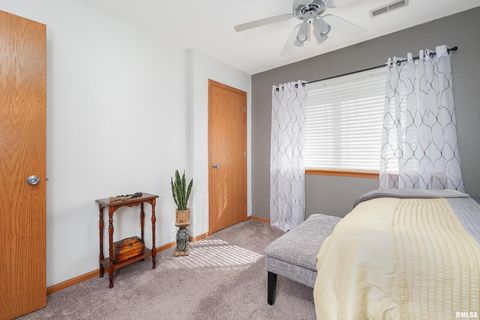 Tiny photo for 1729 Jenna Drive, Davenport, IA 52804 (MLS # QC4267759)