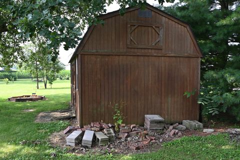 Tiny photo for 621 S Oakwood Street, Oakwood, IL 61858 (MLS # 12714938)
