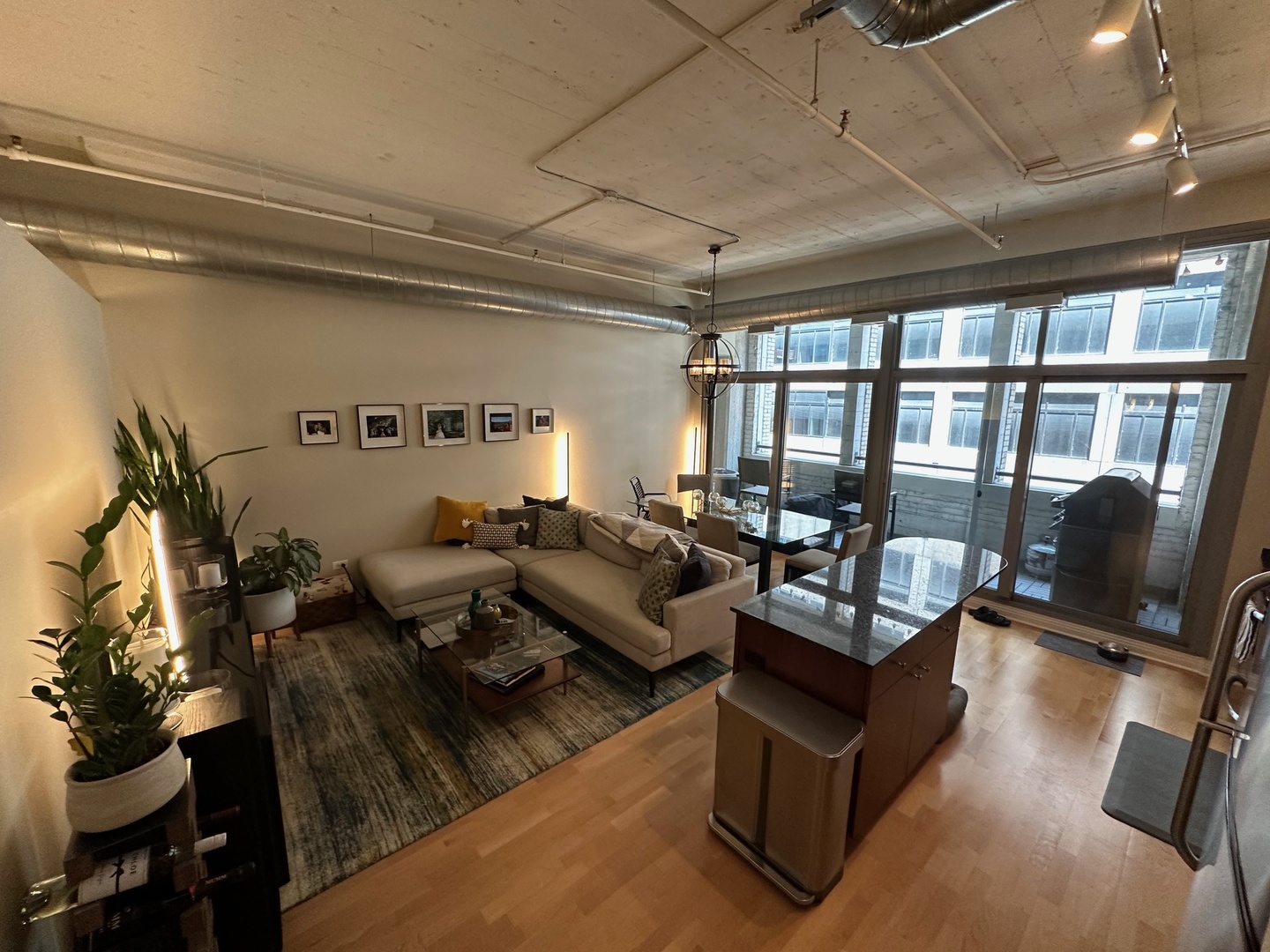 565 W Quincy Street 604