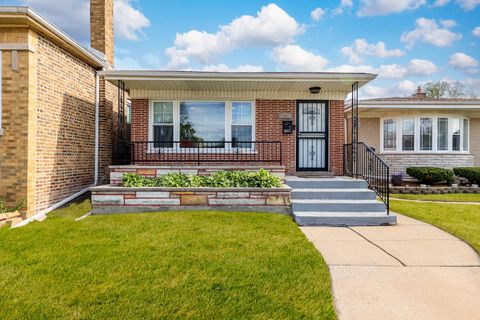 Photo of 531 E 87th Street, Chicago, IL 60619 (MLS # 12645196)