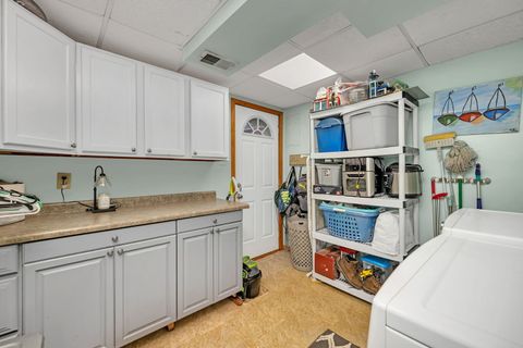 Tiny photo for 13808 Sandra Lane, Crestwood, IL 60418 (MLS # 12621284)