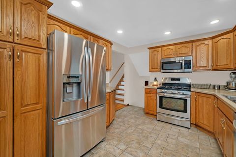 Tiny photo for 13808 Sandra Lane, Crestwood, IL 60418 (MLS # 12621284)