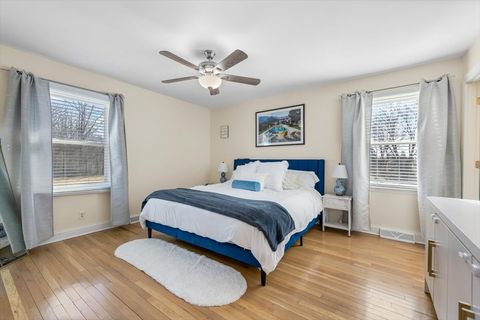 Tiny photo for 19 Golfview Lane, Lake Barrington, IL 60010 (MLS # 12552238)