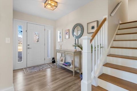 Tiny photo for 19 Golfview Lane, Lake Barrington, IL 60010 (MLS # 12552238)