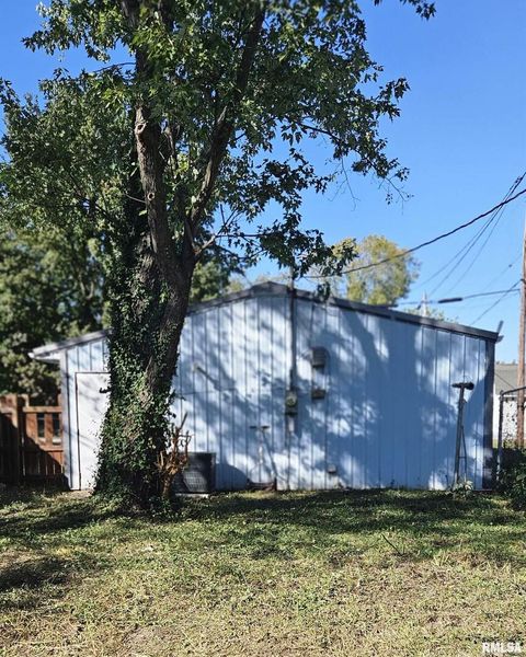 Tiny photo for 104 S PARK Street, Hurst, IL 62949 (MLS # EB460342)