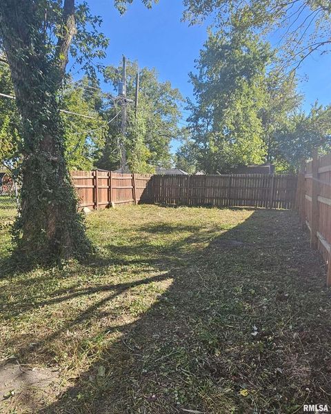 Tiny photo for 104 S PARK Street, Hurst, IL 62949 (MLS # EB460342)