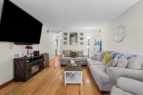 Tiny photo for 7709 Long Avenue, Burbank, IL 60459 (MLS # 12740122)