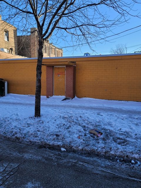 4809 W Chicago Avenue Chicago IL 60651