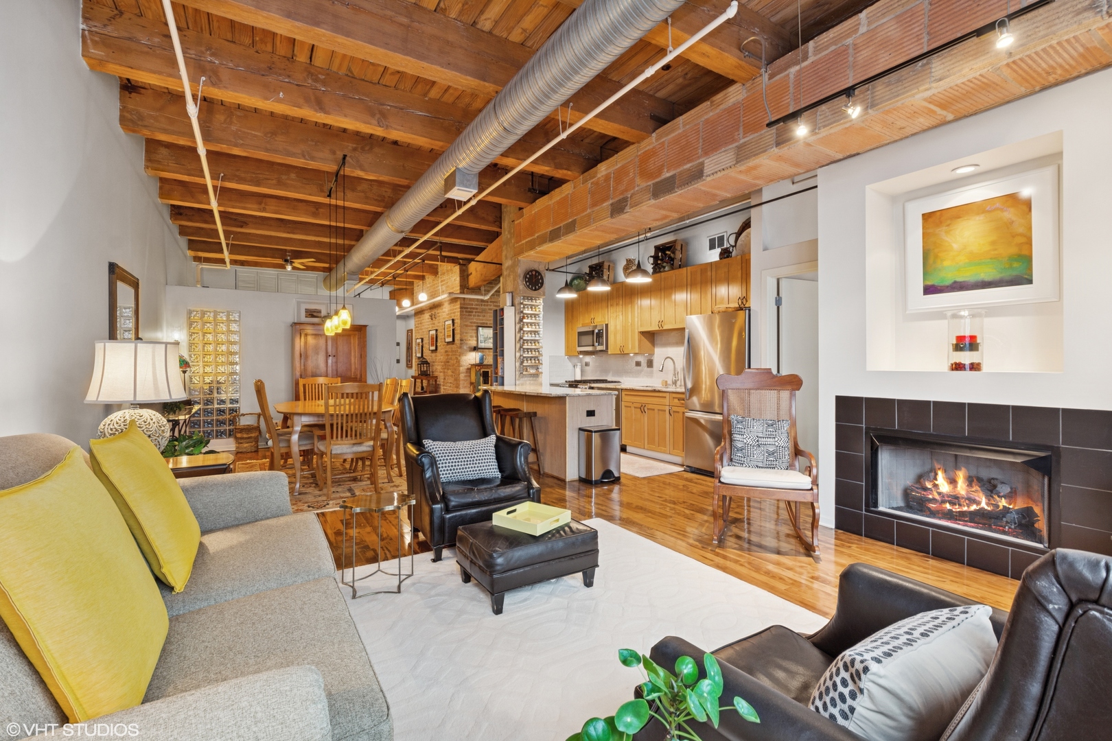 360 W Illinois Street 507