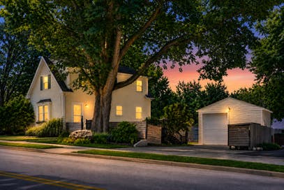 1212 Dean Street St. Charles IL 60174
