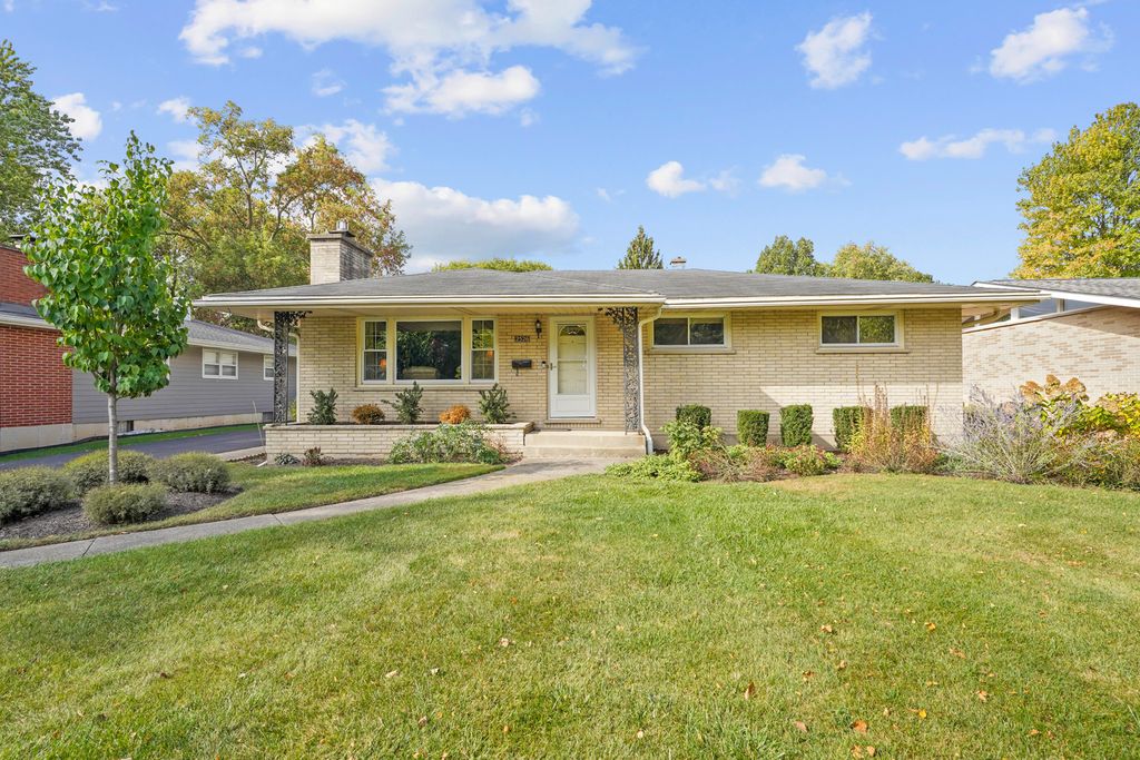 Photo for 2526 Gabriel Avenue, Zion, IL 60099 (MLS # 12497282)