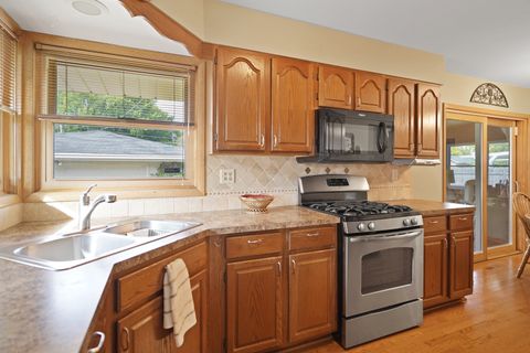 Tiny photo for 2526 Gabriel Avenue, Zion, IL 60099 (MLS # 12497282)