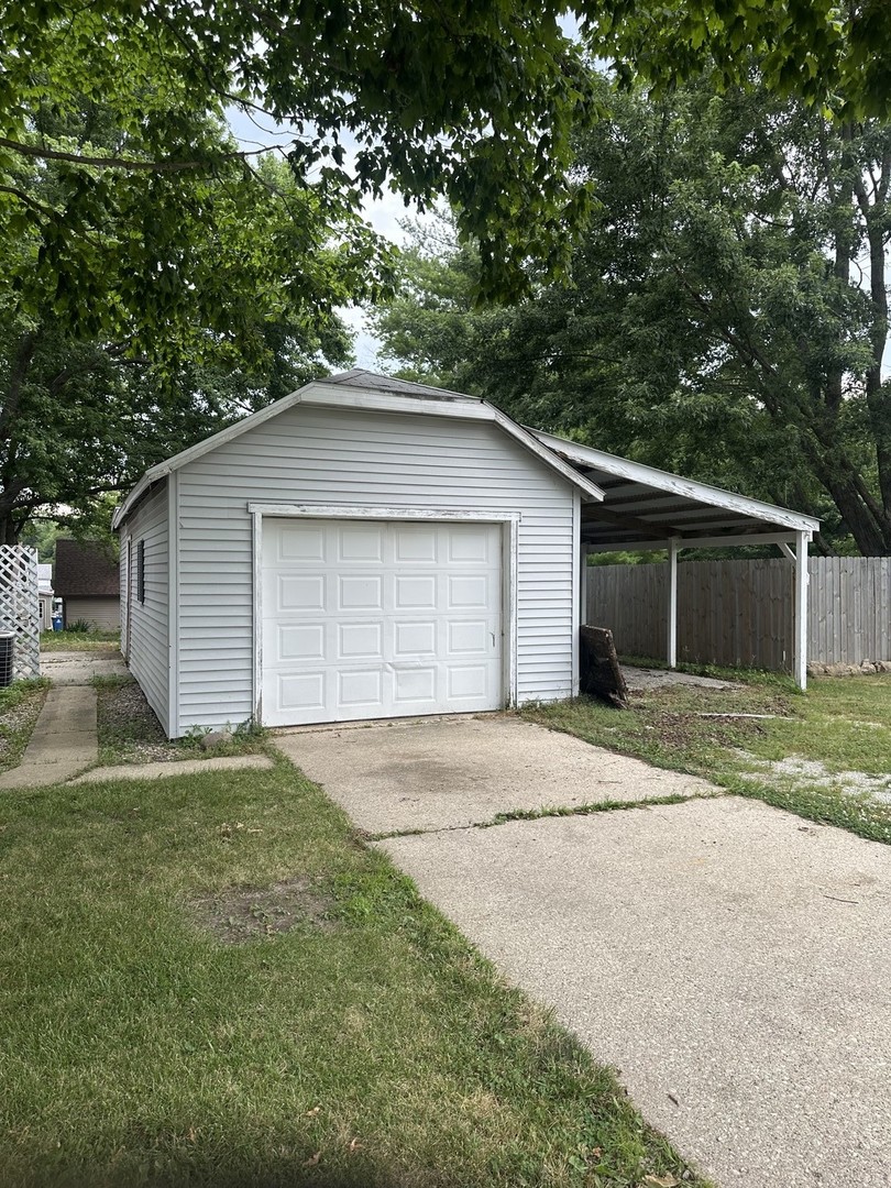 201 E North Street