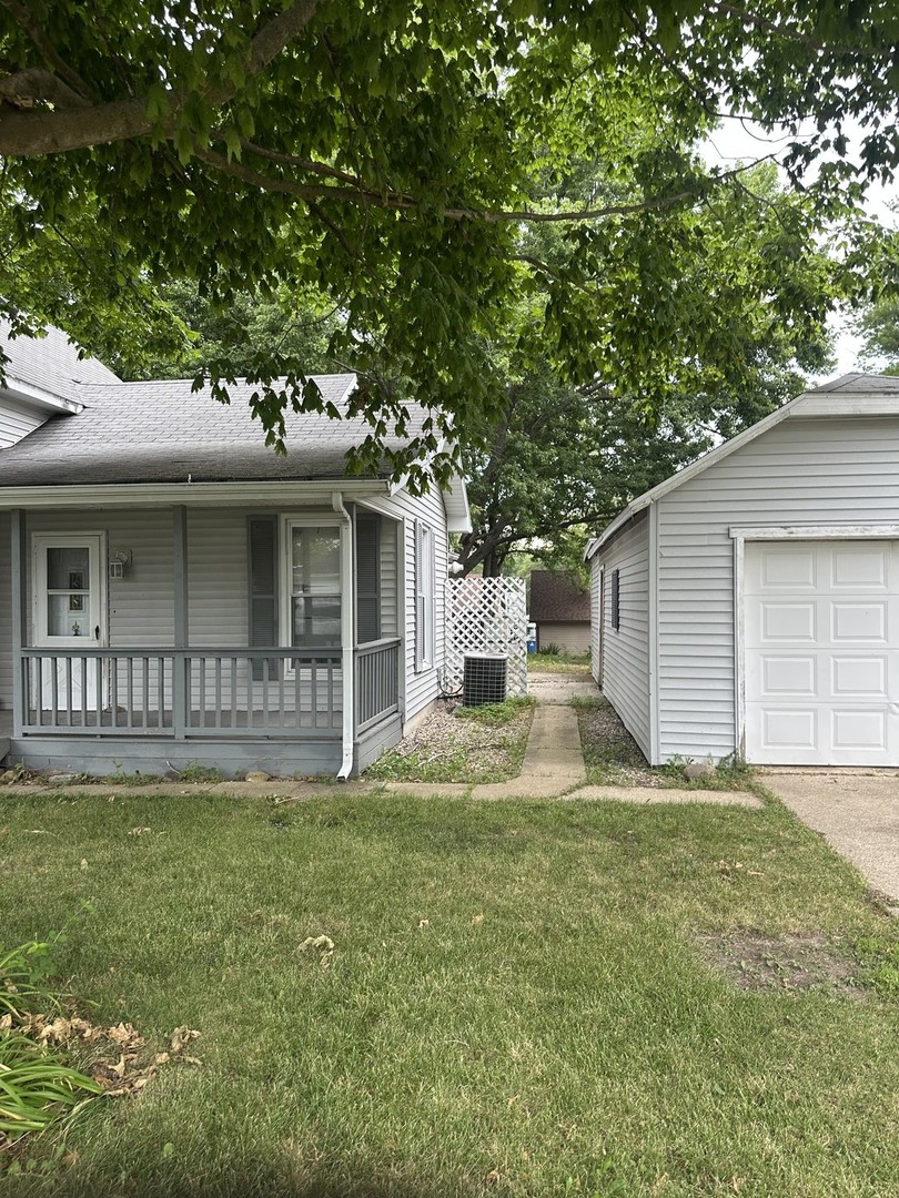 201 E North Street