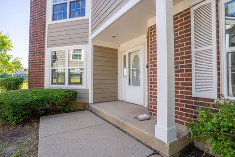 Photo of 1621 Glengarry Court #1621, Algonquin, IL 60102 (MLS # 12749539)
