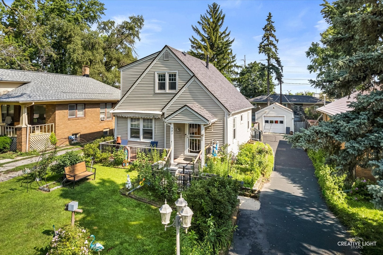 307 Lakelawn Boulevard