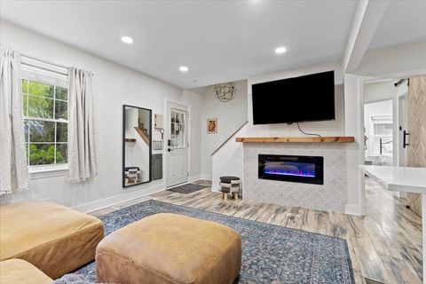 Tiny photo for 9125 S 54th Avenue, Oak Lawn, IL 60453 (MLS # 12647383)