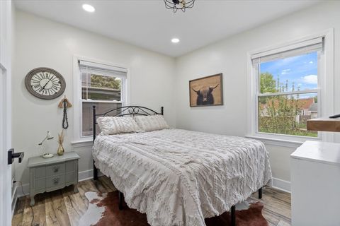 Tiny photo for 9125 S 54th Avenue, Oak Lawn, IL 60453 (MLS # 12647383)