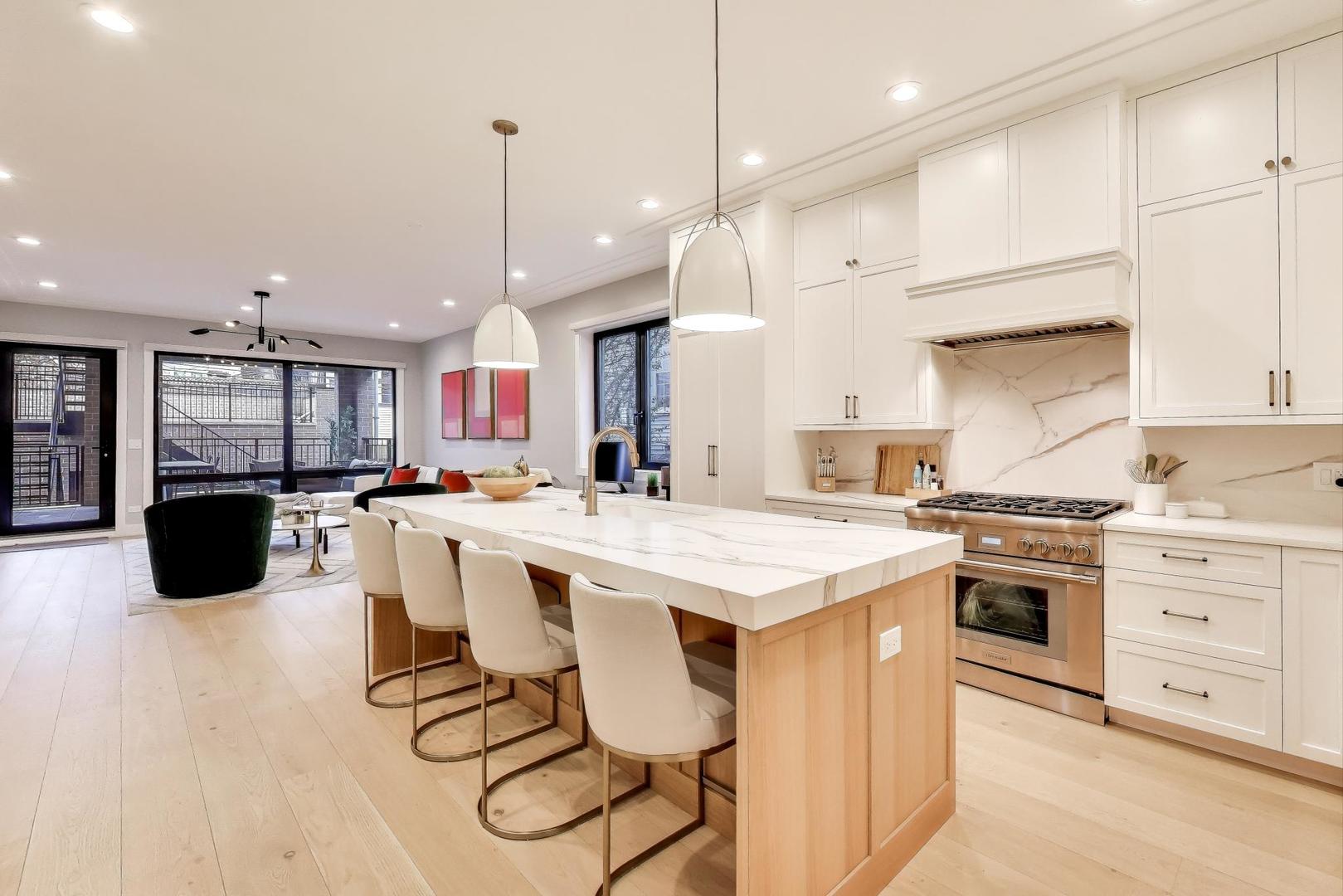 1644 W Diversey Parkway 1