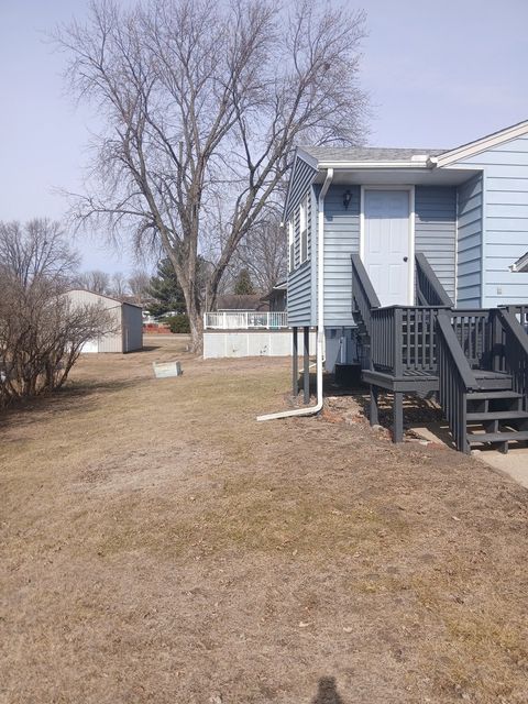 Tiny photo for 1114 Suncrest Drive, Fulton, IL 61252 (MLS # 12565578)