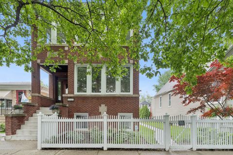 2939 N Troy Street Chicago IL 60618