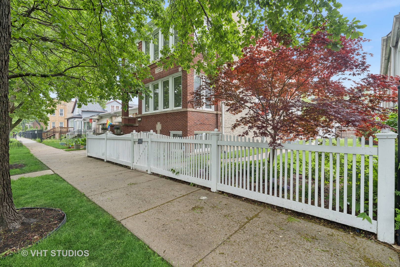 2939 N Troy Street