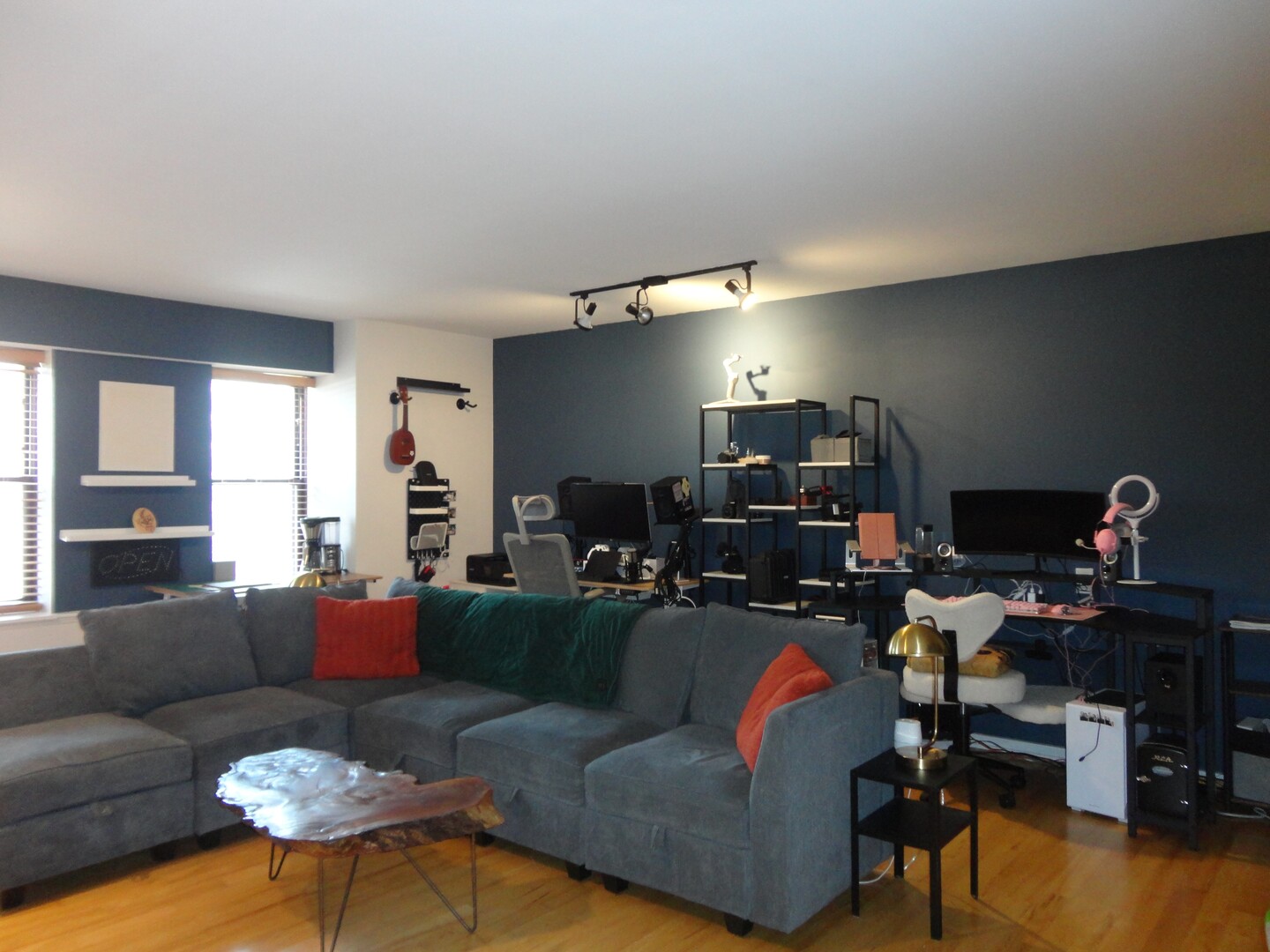 40 E 9th Street 1103
