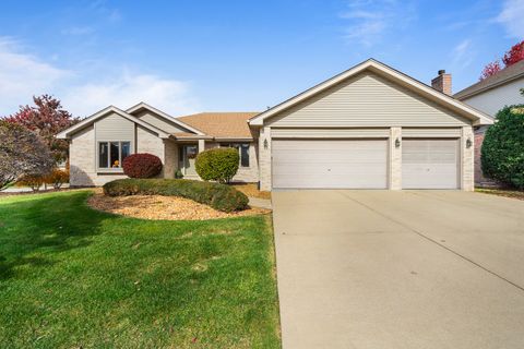 Photo of 11628 Hidden Valley Cove, Orland Park, IL 60467 (MLS # 12506176)