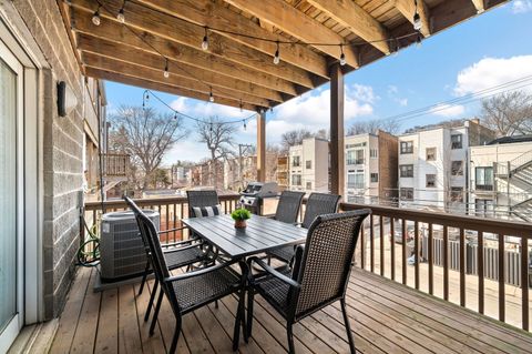 Tiny photo for 1420 W Hollywood Avenue #2, Chicago, IL 60660 (MLS # 12627315)