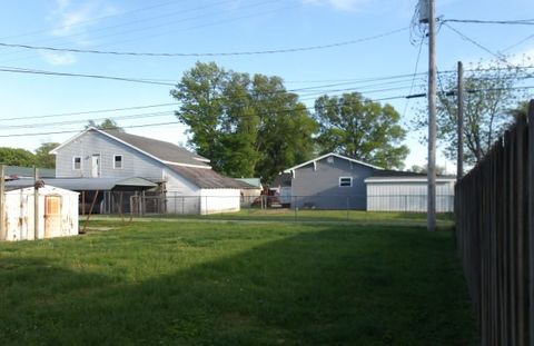 Tiny photo for 114 E 7th Street, Flora, IL 62839 (MLS # 12629304)