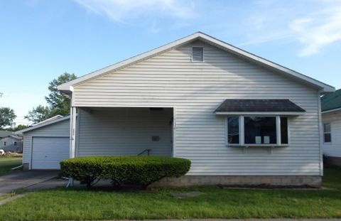 Photo of 114 E 7th Street, Flora, IL 62839 (MLS # 12629304)