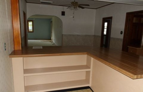 Tiny photo for 114 E 7th Street, Flora, IL 62839 (MLS # 12629304)