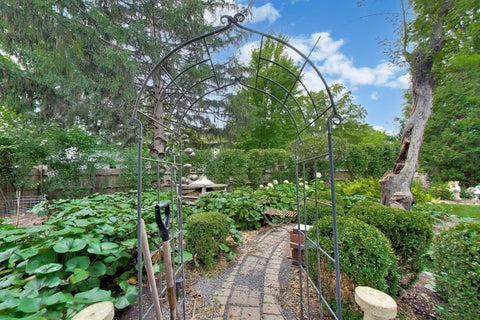 Tiny photo for 104 N Northampton Drive, Geneva, IL 60134 (MLS # 12698206)