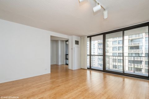 Tiny photo for 10 E Ontario Street #1806, Chicago, IL 60611 (MLS # 12496672)