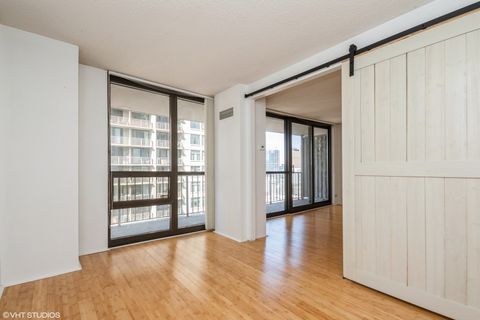Tiny photo for 10 E Ontario Street #1806, Chicago, IL 60611 (MLS # 12496672)