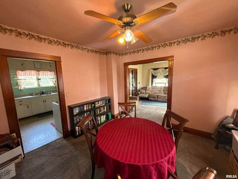 Tiny photo for 2528 FARNAM Street, Davenport, IA 52803 (MLS # QC4267133)